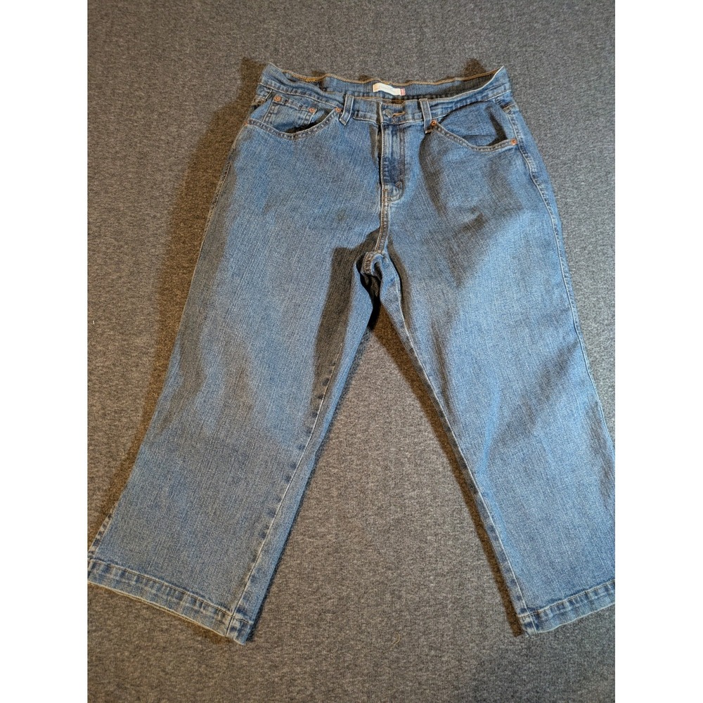 Levis‎ Women's Classic Capris Denim Jean Size 16